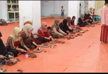 Masjid Al-Muqarabbin Salurkan Daging Kurban ke Panti Asuhan