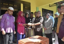 Pemkab Gorontalo Perkuat Upaya Penurunan Stunting lewat Bantuan Ayam Buras