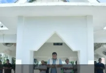 Momen Rachmad Gobel Jadi Imam Salat Zuhur di Rujab Bupati Pohuwato