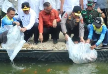 Sebanyak 60.000 Ekor Ikan Ditebar di Kawasan Geltek Penas XVII