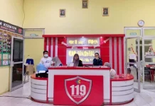 Tim Kesehatan PENAS XVII Sigap Tangani Pasien ke RSUD MM Dunda