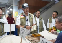 Dirut Perum BULOG Sidak Pasar Sentral Gorontalo, Pastikan MinyaKita Dijual Sesuai