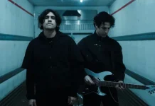 Crown The Empire Rilis "raw", Awali Era Baru sebagai Duo