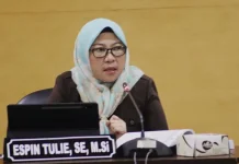Kolaborasi Bareng Pemprov, Espin Tulie Padukan Reses di Luhu Dengan Pasar Murah