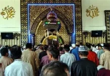 Jemaah Masjid Baiturrahman Gelar Salat Gaib untuk Almarhum Rachmat Gobel