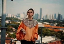Ria Resty Fauzy Rayakan 40 Tahun Berkarya, Rilis Single Baru "Rindu yang Menyiksa"
