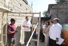 Tinjau Progres BSPS, Gusnar Pastikan Kualitas Pembangunan Rumah