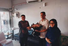 Apri Dama Pegawai Biro PBJ Gorontalo Purnatugas  Dilepas Penuh Haru