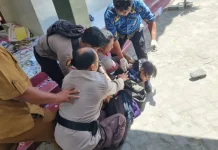 Laporan Call Center 110, Polsek Telaga Evakuasi ODGJ dari Masjid