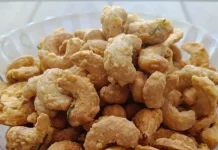 Kacang Mede Aroma Daun Jeruk