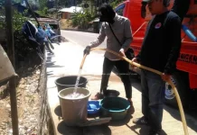 BPBD Gorontalo Utara Salurkan Air Bersih ke Desa Bulango Raya
