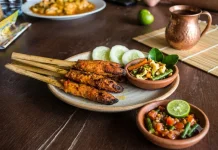 Sate Pusut, Kuliner Khas Lombok yang Sarat Rempah dan Tradisi Sasak