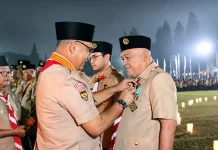 Wabup Tonny Junus Terima Lencana Darma Bakti Gerakan Pramuka