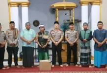 Kapolda Gorontalo Perkuat Kedekatan dengan Warga lewat Safari Subuh