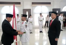Gubernur Gusnar Kukuhkan Anggota Paskibraka Provinsi Gorontalo