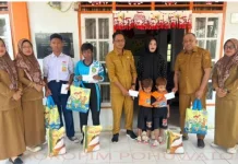 Salurkan Paket Bahagia, Camat Taluditi Minta Warga Teladani Nabi