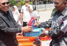 Pelaku IKM Tersenyum, Bantuan Peralatan Usaha dari Aspirasi Direalisasikan