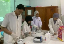 Mahasiswa Farmasi UNG, Ciptakan Spray Pasir Kucing Anti-Toxoplasma