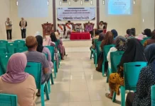 Mahasiswa KKNT UNG Edukasi Warga Terkait Ketahanan Pangan hingga Bahaya Narkoba