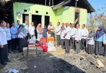 Kemenag Gorontalo Beri Bantuan untuk Keluarga Siswa Korban Kebakaran