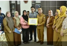 Kolaborasi Dinsos dan Baznas Pohuwato Dapat Apresiasi Bupati Saipul Mbuinga