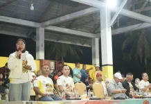 Wabup Gorut Buka Turnamen Sepak Bola Malam Hari Bercahaya Cup I