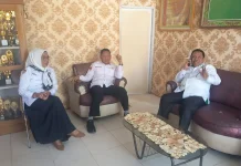 Plt. Kakankemenag Gorut Tinjau Layanan Pendidikan dan Keagamaan di Satuan Kerja