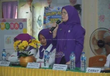 Maryati Modanggu Kukuhkan Tim Pembina Posyandu Gentuma Raya