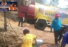 Anggota DPR RI Rusli Habibie Salurkan Bantuan Air Bersih