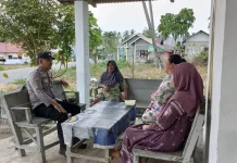 Bhabinkamtibmas Mekarjaya Polsek Wonosari Ajak Warga Cegah Karhutla