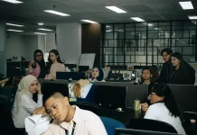 Salma Salsabil Kembali Bawa Drama Kantor