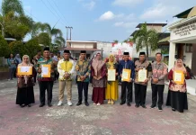 Tujuh ASN Kemenag Boalemo Terima SK Kenaikan Pangkat dan Pensiun
