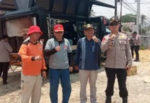 BPBD Gorut dan Brimob Salurkan Air Bersih di Molingkapoto Selatan