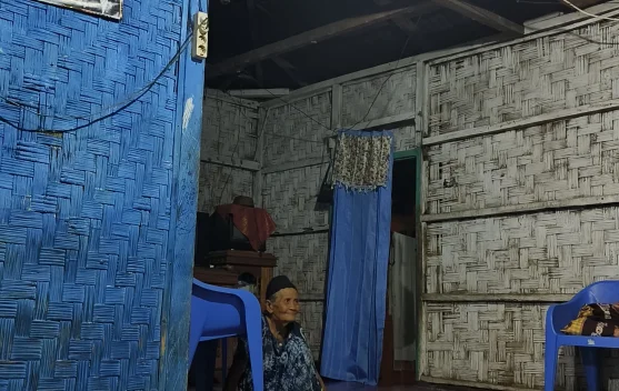 Diusia Senja, Nenek Ini Tak Pernah Berhenti Bekerja