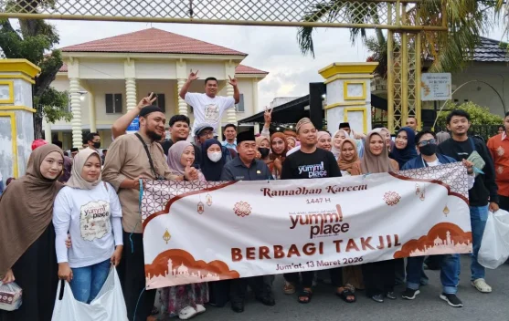UMKM Gorontalo Berbagi 1.150 Paket Buka Puasa, Wali Kota Turut Apresiasi
