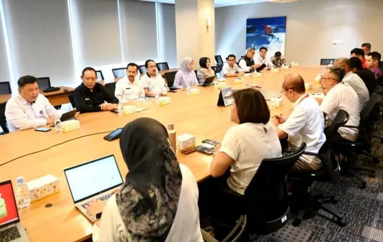 Gubernur Perjuangkan Air Asia Layani Penerbangan Gorontalo