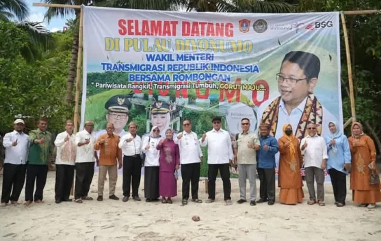Wamen Transmigrasi Kunjungi Pulau Duyonumo Gorontalo Utara