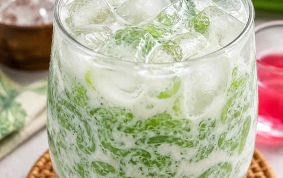 Es Lumut Pandan Segar, Minuman Favorit saat Cuaca Panas