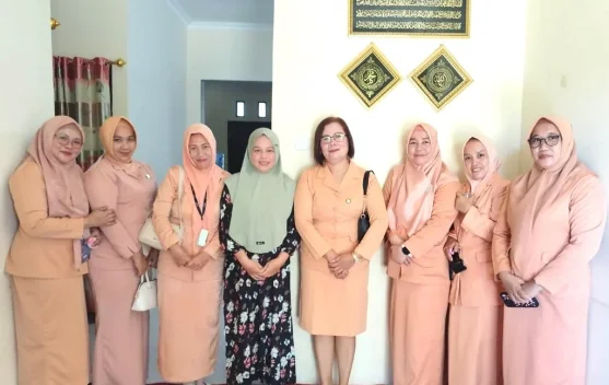 DWP KemenHAM Sulteng Jenguk Anggota Pasca-operasi