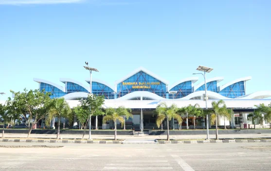 Bandara Djalaluddin Gorontalo Siapkan Pembayaran Parkir QRIS