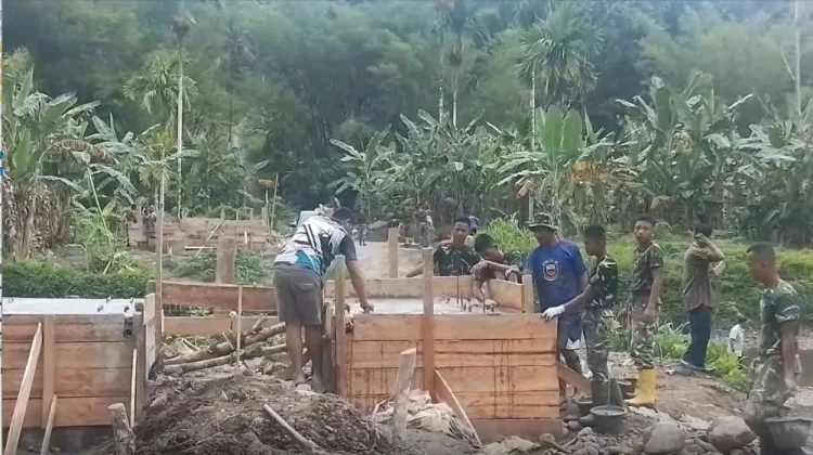 Jembatan Gantung di Sanawuyu Dibangun, Warga Berterimakasih