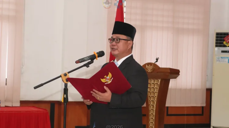 Lantik 15 Pejabat Pimpinan Tinggi Pratama, Perkuat Kinerja Pemerintah