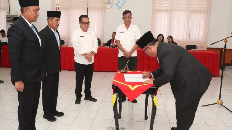 Lantik 15 Pejabat Pimpinan Tinggi Pratama, Perkuat Kinerja Pemerintah