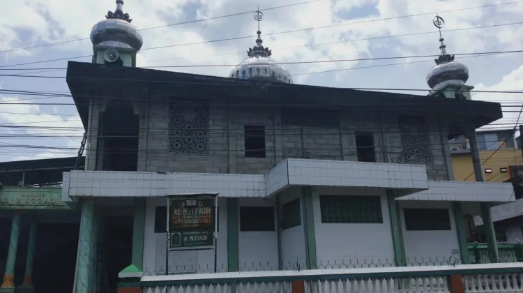 Masjid Al Muttaqin Mudik Gelar Tarawih Perdana