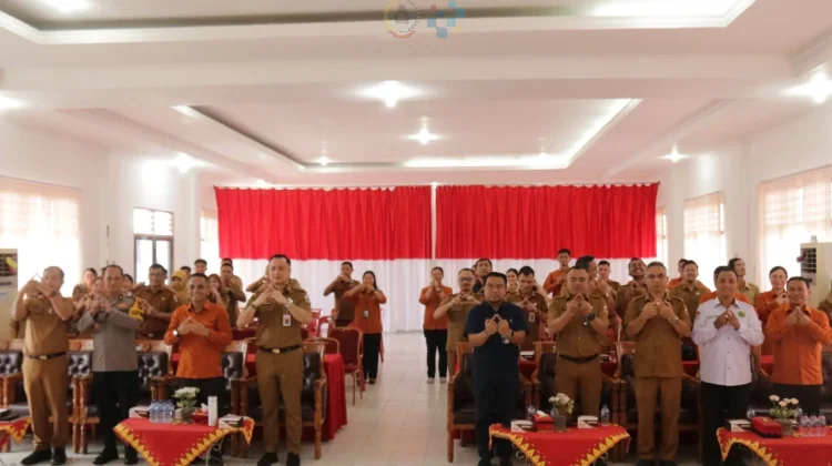 Sekda Kota Gunungsitoli Membuka Focus Group Discussion (FGD)