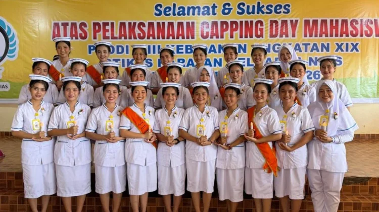 Capping Day STIKes HAGA Nias Tandai Mahasiswa Siap Praktik
