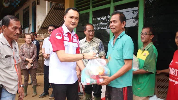 Pemkot Gunungsitoli Salurkan Bantuan kepada Korban Longsor di Desa Onowaembo