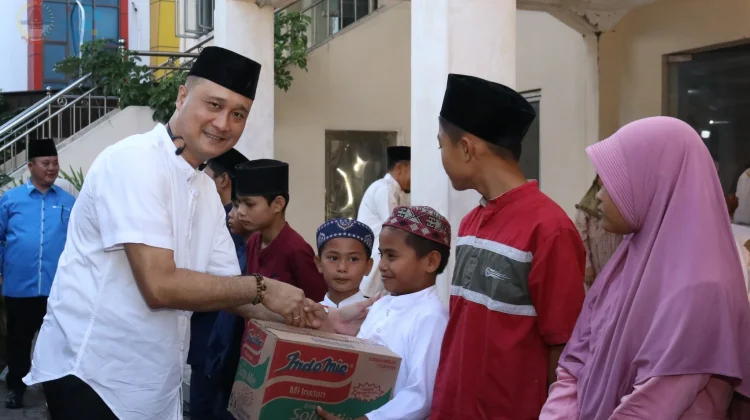 Gelar Buka Bersama di Masjid Al-Furqan