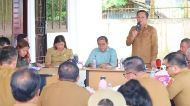 Bupati Eliyunus Sambut Kunker Anggota DPD Pdt.Penrad Siagian