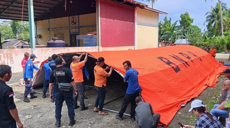 BPBD Kota Gunungsitoli Gelar Simulasi Pemasangan Tenda Pleton untuk Kedaruratan